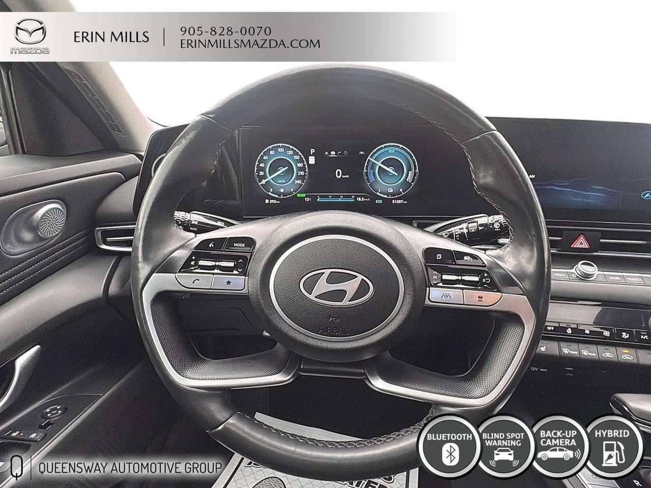2025 Hyundai Elantra HYBRID // CLEAN CARFAX // ONE OWNER Photo