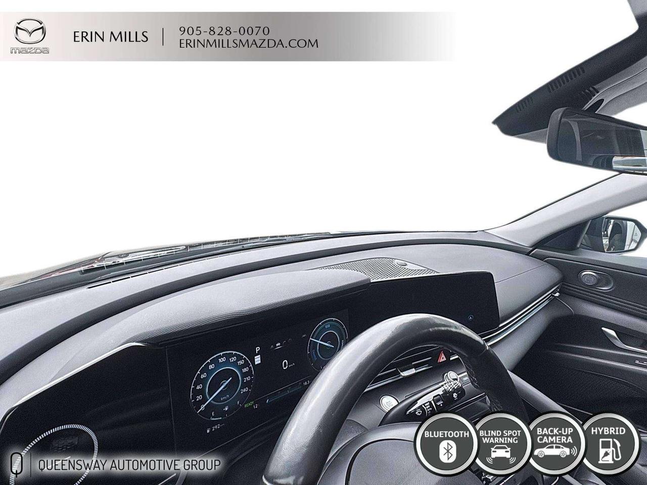 2025 Hyundai Elantra HYBRID // CLEAN CARFAX // ONE OWNER Photo