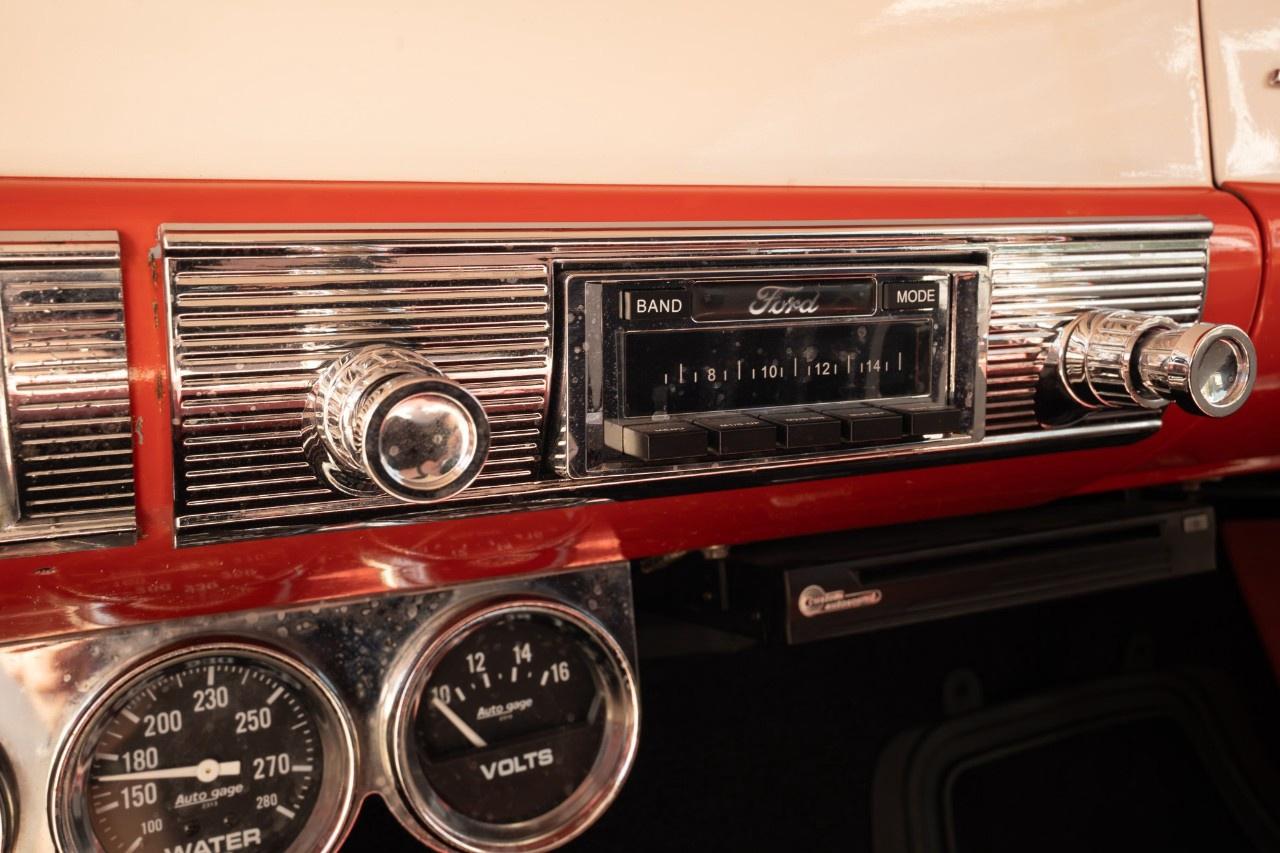 1956 Ford Crown Victoria  Photo