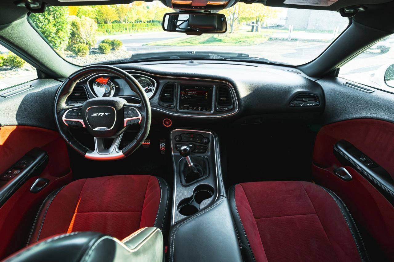 2015 Dodge Challenger 2DR CPE SRT 392 Photo