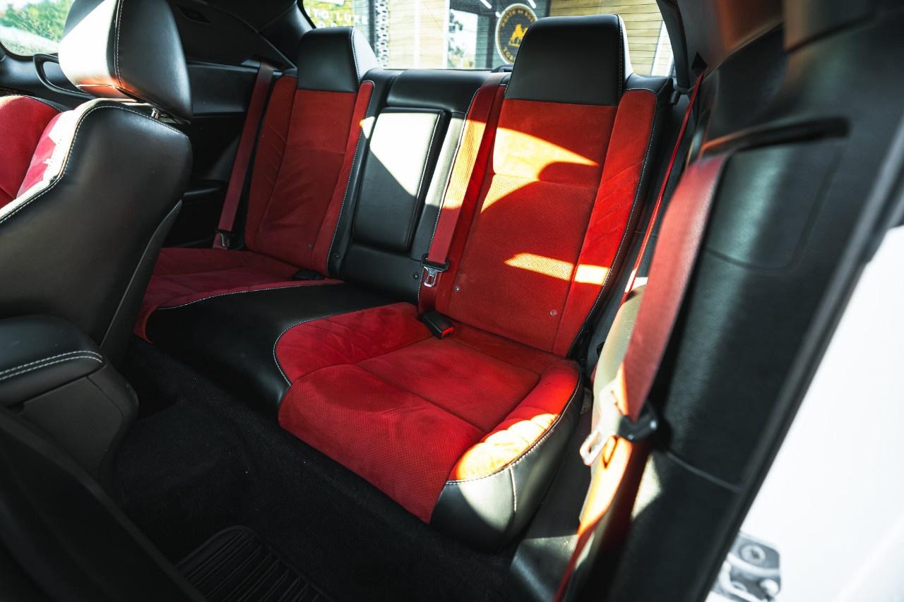2015 Dodge Challenger 2DR CPE SRT 392 Photo