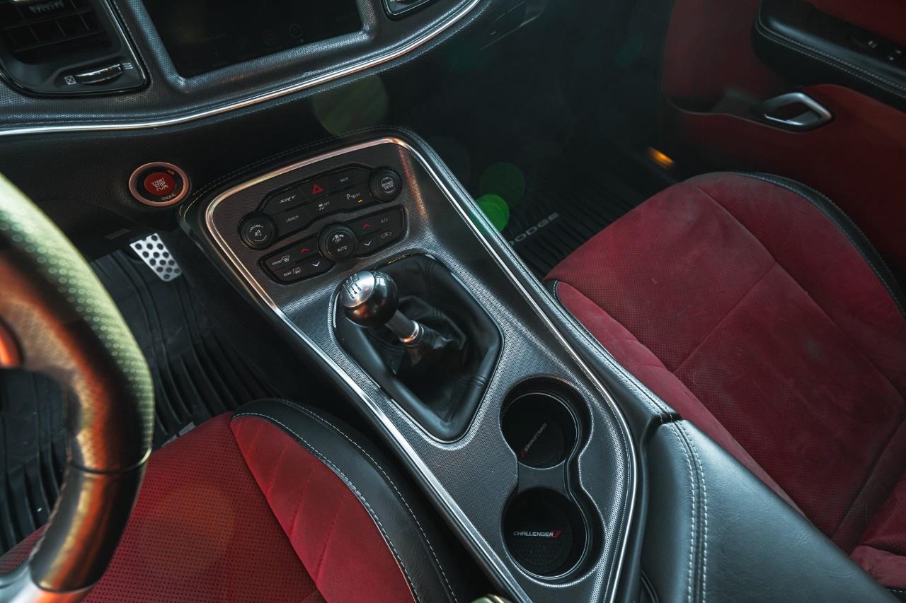 2015 Dodge Challenger 2DR CPE SRT 392 Photo