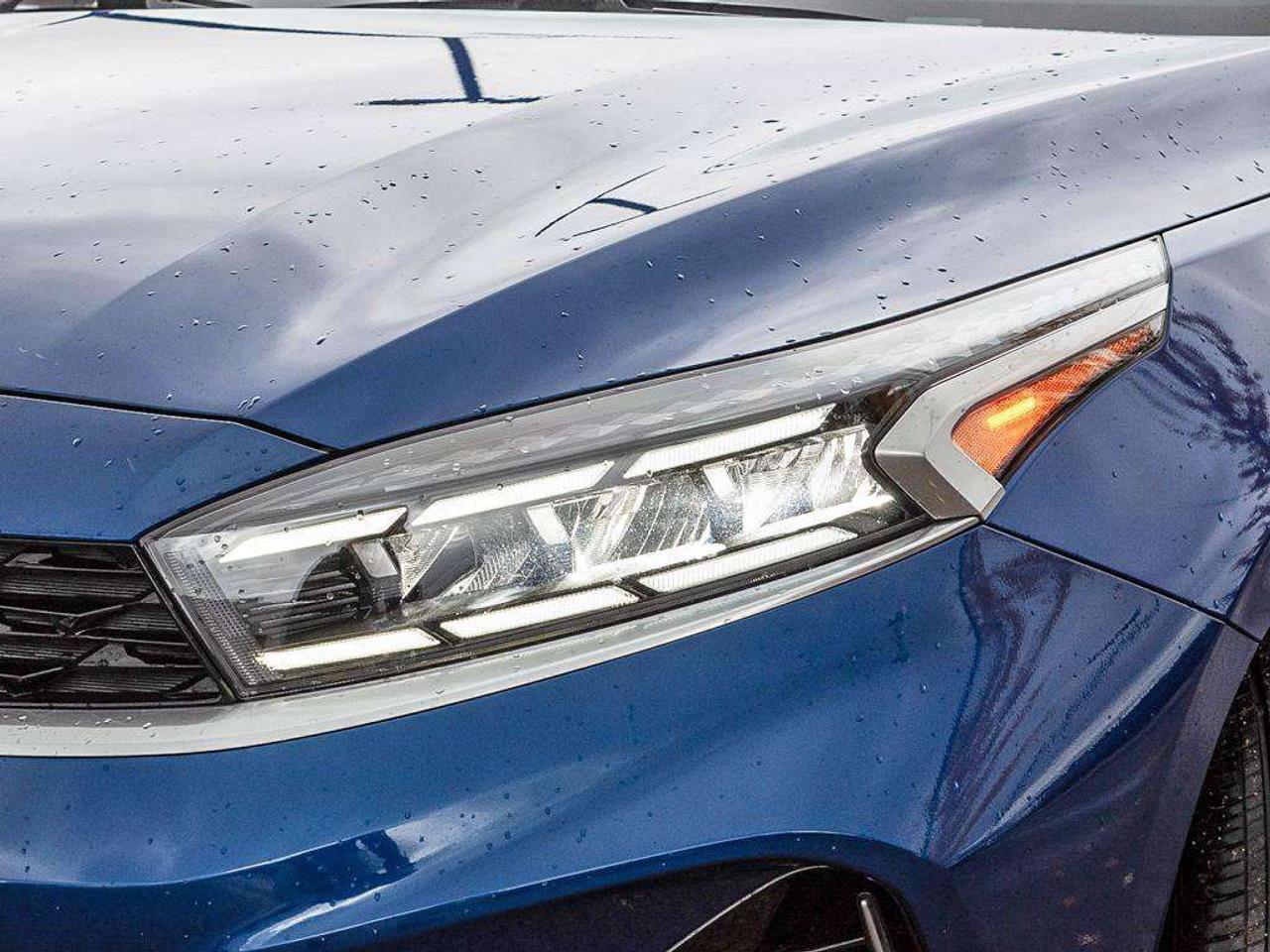 2023 Kia Forte EX Premium   Comes With Winter Tires   Sunroof   Heated Seats Photo