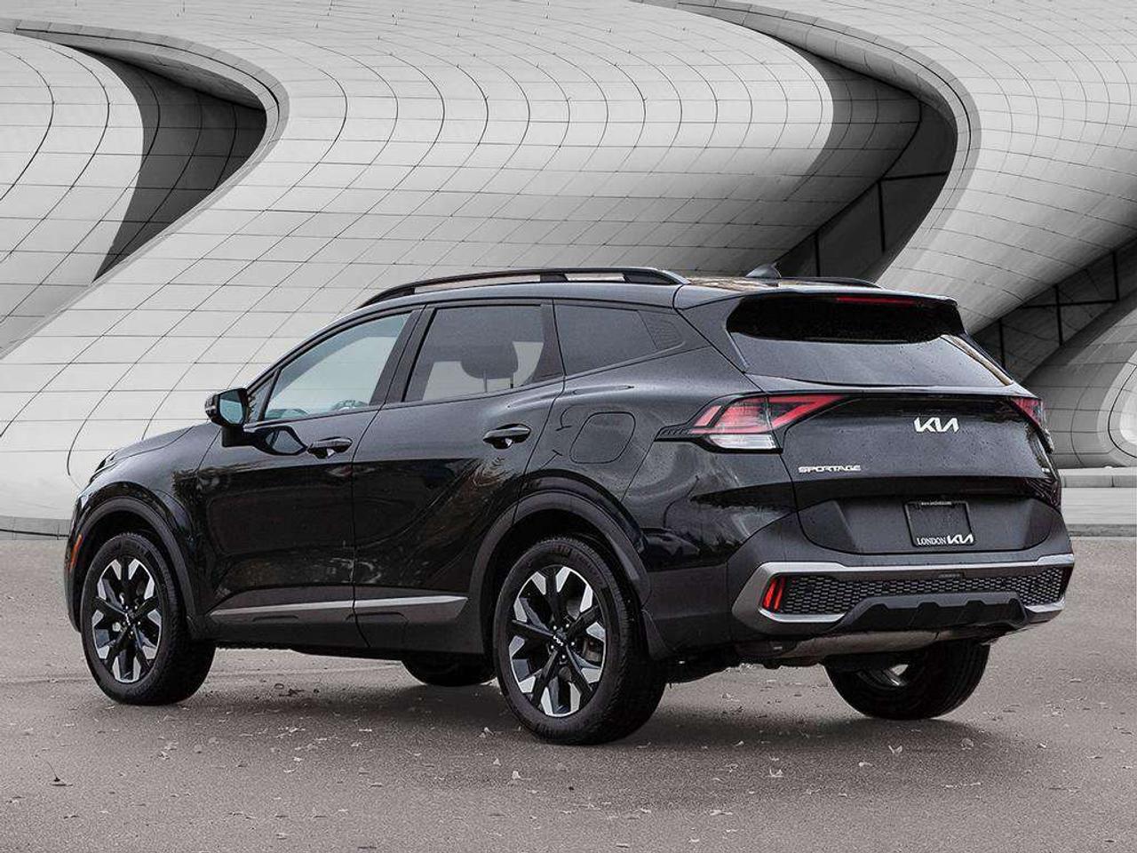 2023 Kia Sportage X-Line   AWD   Leather   Heated Seats   Apple CarPlay   Backup Camera Photo2