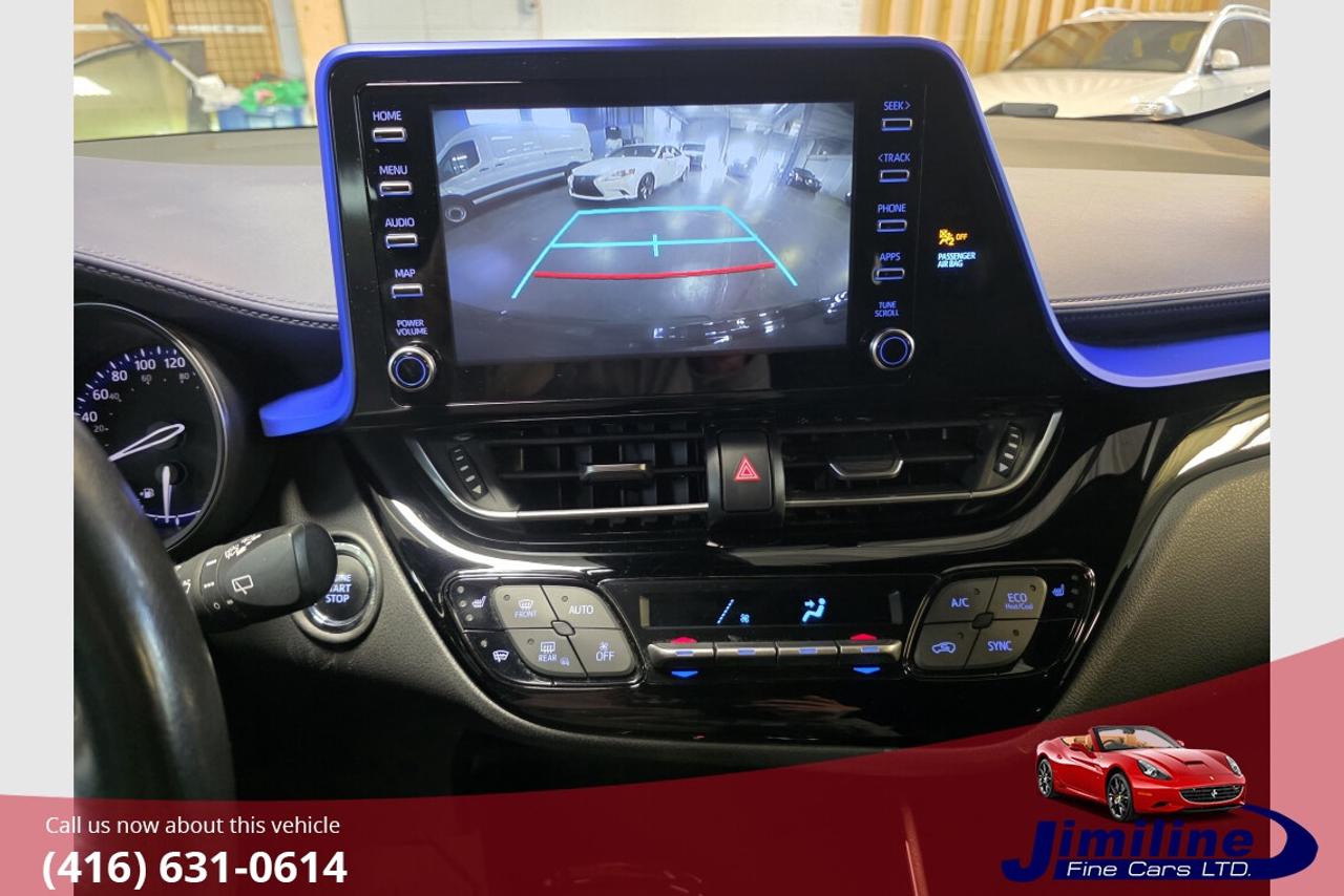 2022 Toyota C-HR XLE Package Photo