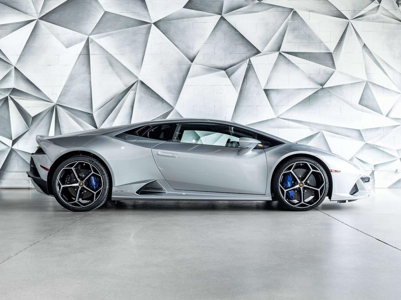 2020 Lamborghini Huracan Evo LP-640     AWD Photo