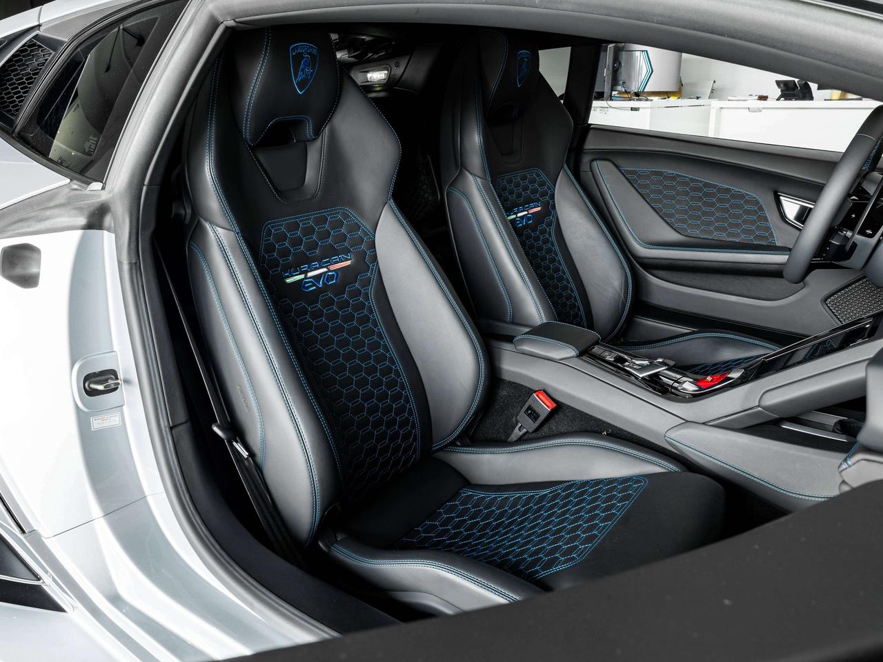 2020 Lamborghini Huracan Evo LP-640     AWD Photo