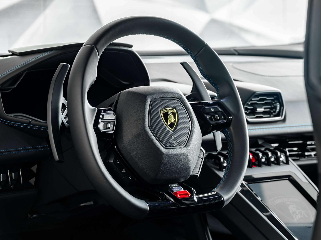 2020 Lamborghini Huracan Evo LP-640     AWD Photo