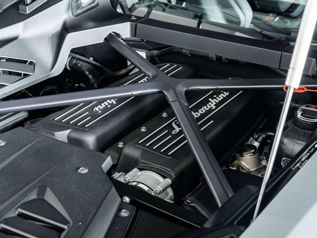 2020 Lamborghini Huracan Evo LP-640     AWD Photo