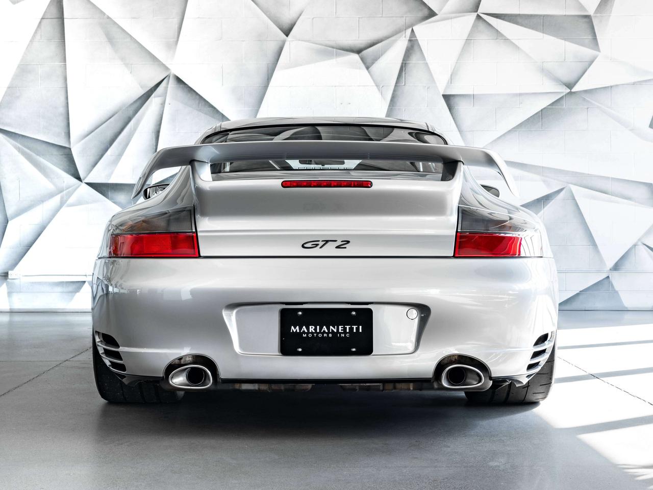 2001 Porsche 911 Carrera GT2 Photo