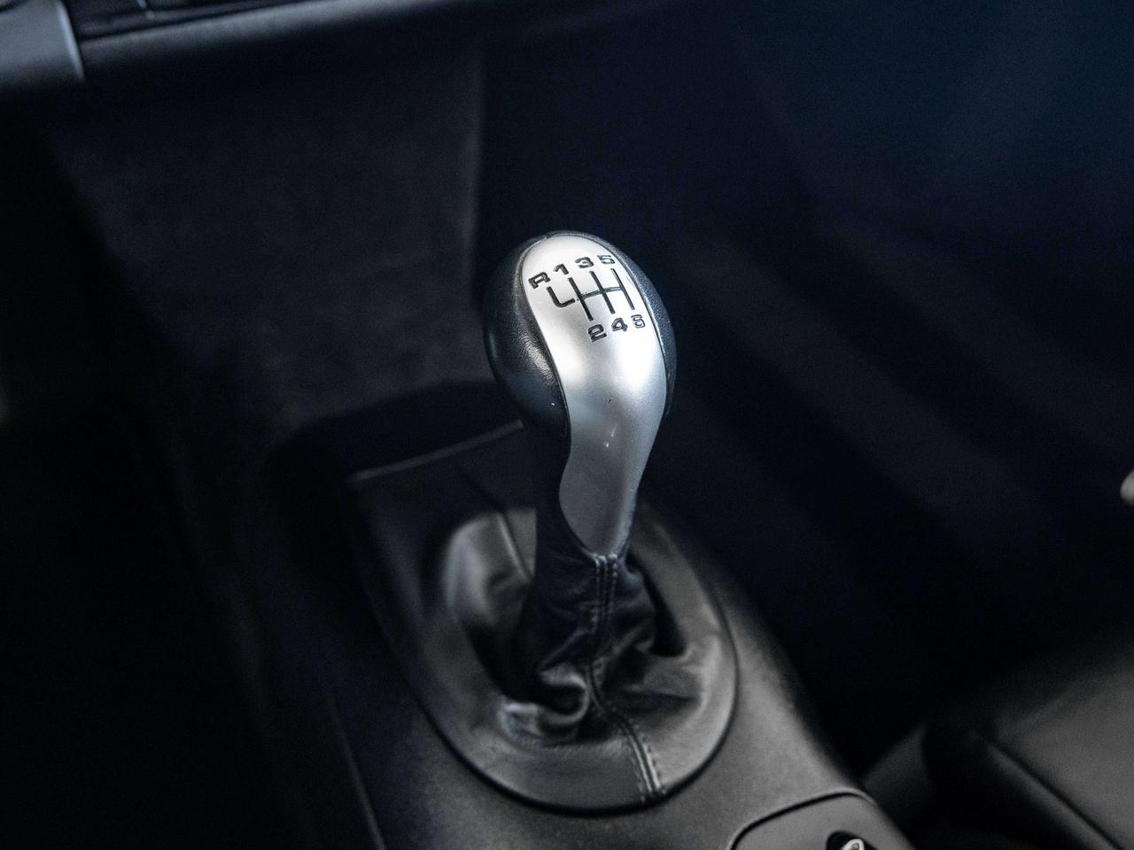 2001 Porsche 911 Carrera GT2 Photo