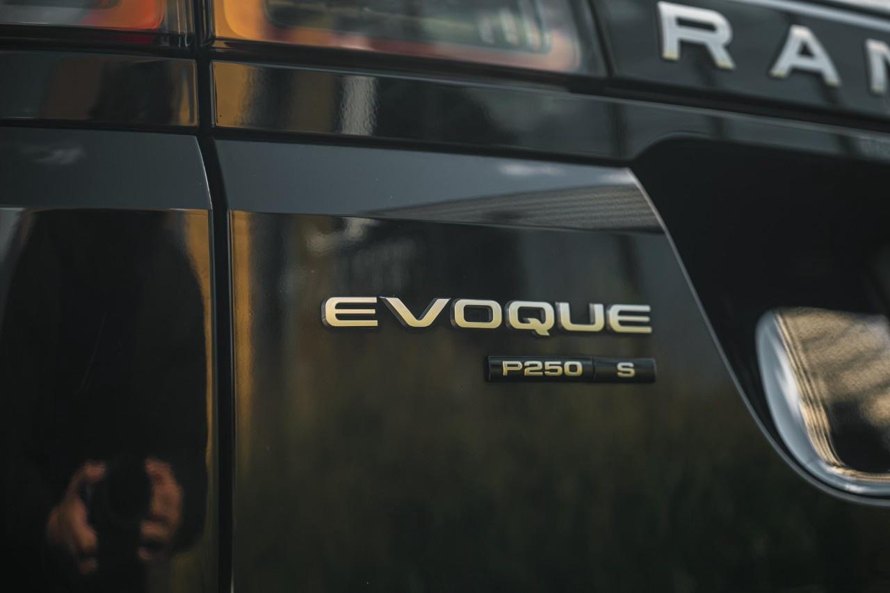 2020 Land Rover Range Rover Evoque P250 S Photo