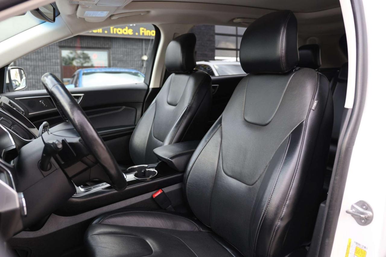 2017 Ford Edge TITANIUM-AWD-R STARTER/NAV/BCAM/BLIS/P SENSORS/LEATHER/MEM SEAT/H&C SEATS/KEYLESS/CARPLAY/PANOROOF Photo