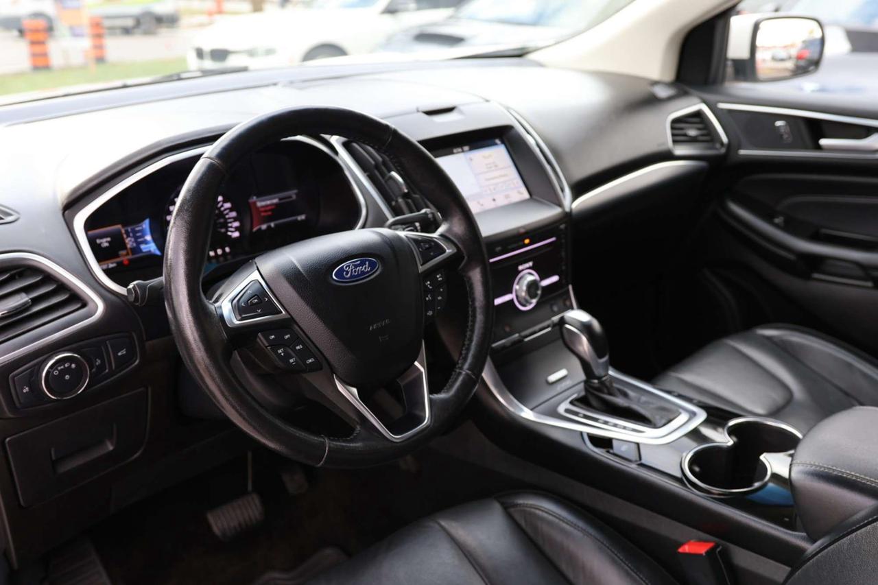 2017 Ford Edge TITANIUM-AWD-R STARTER/NAV/BCAM/BLIS/P SENSORS/LEATHER/MEM SEAT/H&C SEATS/KEYLESS/CARPLAY/PANOROOF Photo