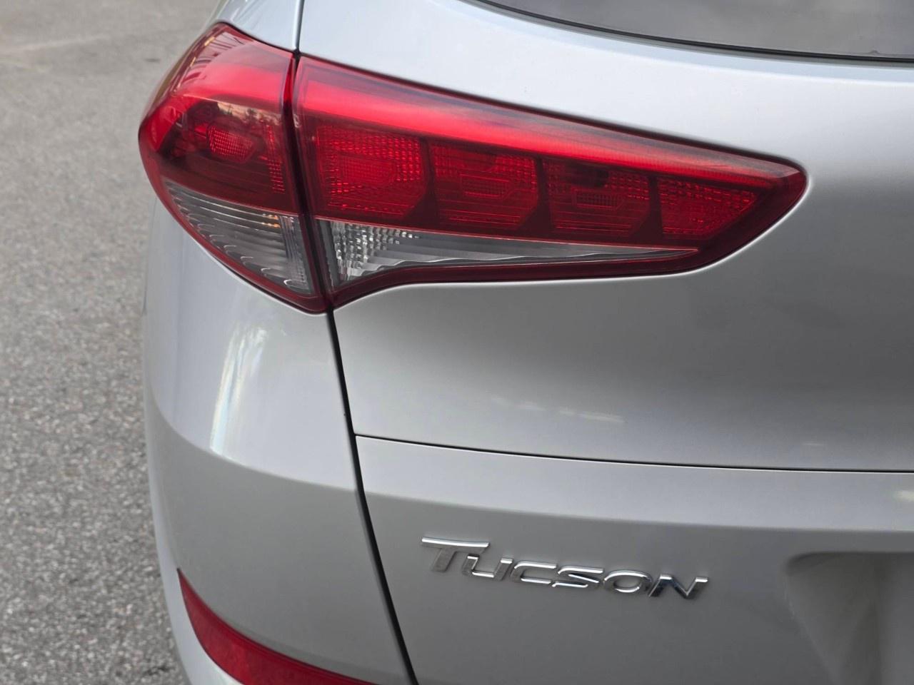 2017 Hyundai Tucson AWD 4DR 1.6L SE Photo