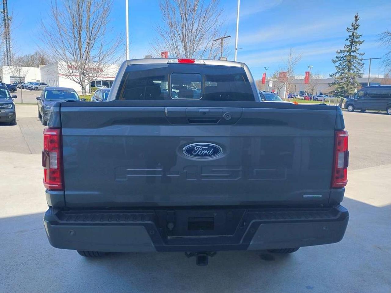 2022 Ford F-150 XLT Photo