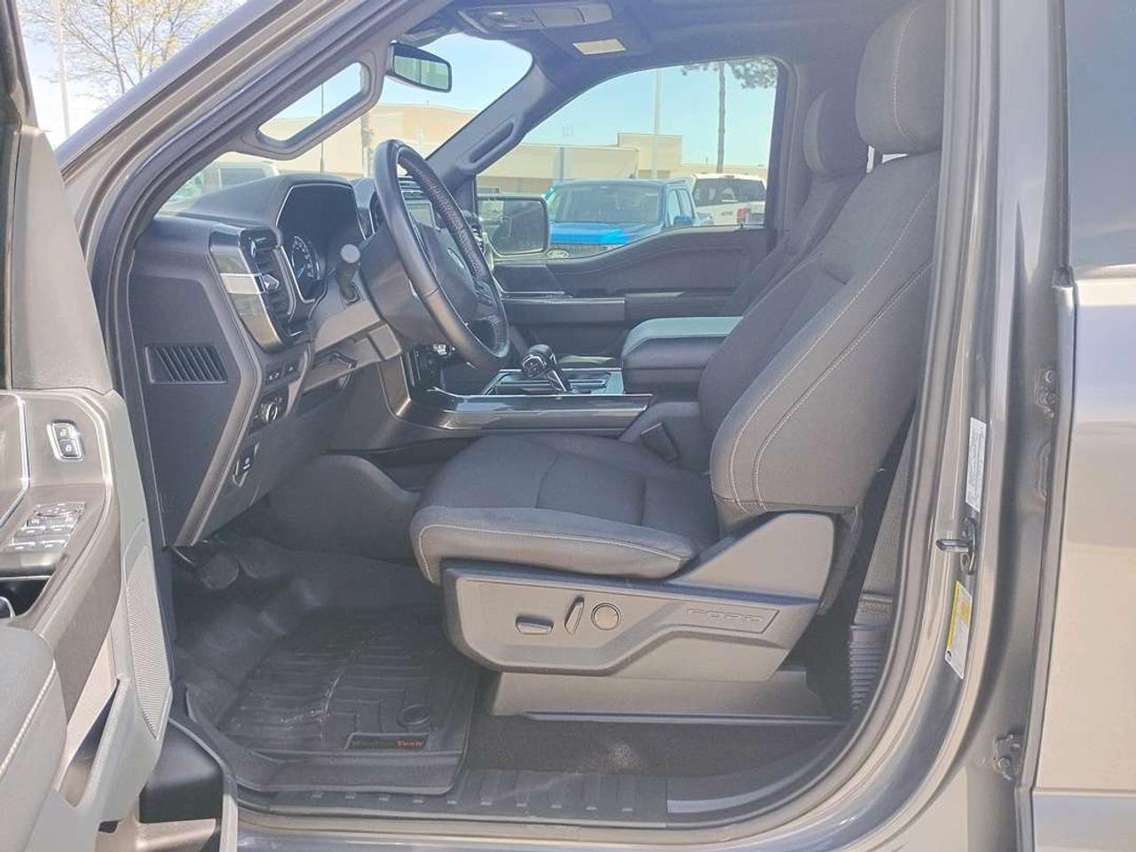 2022 Ford F-150 XLT Photo