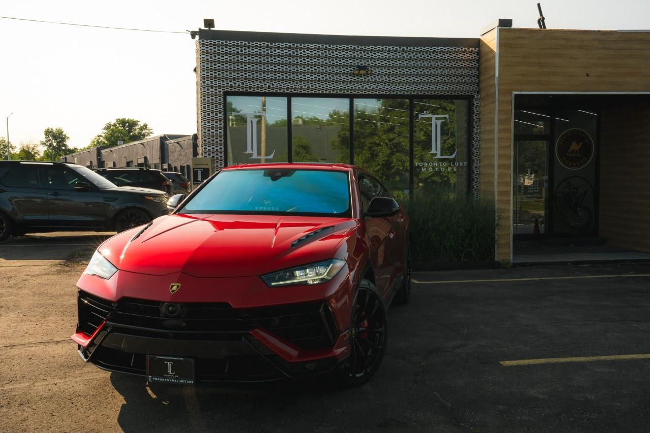 2024 Lamborghini Urus  Photo
