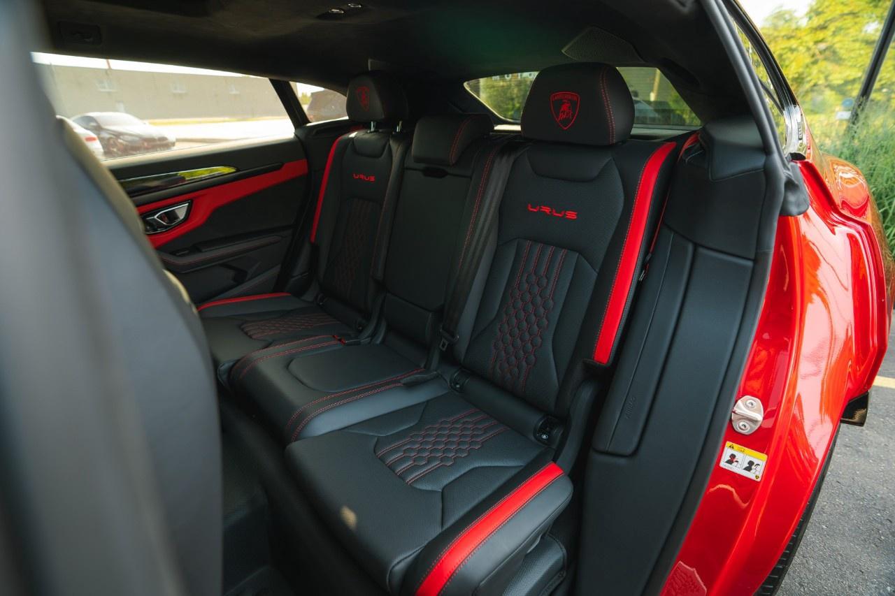 2024 Lamborghini Urus  Photo