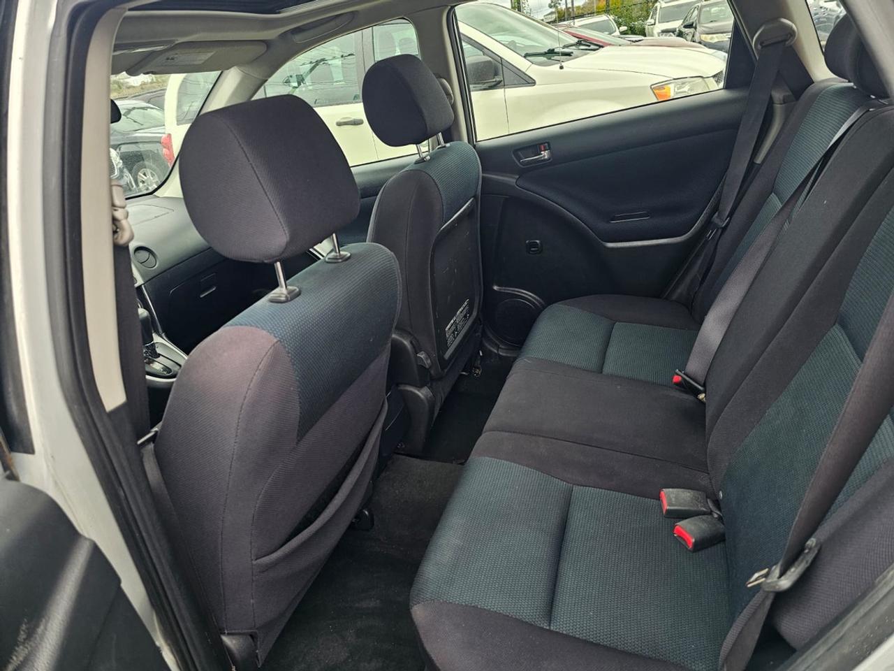 2006 Toyota Matrix XR Photo3
