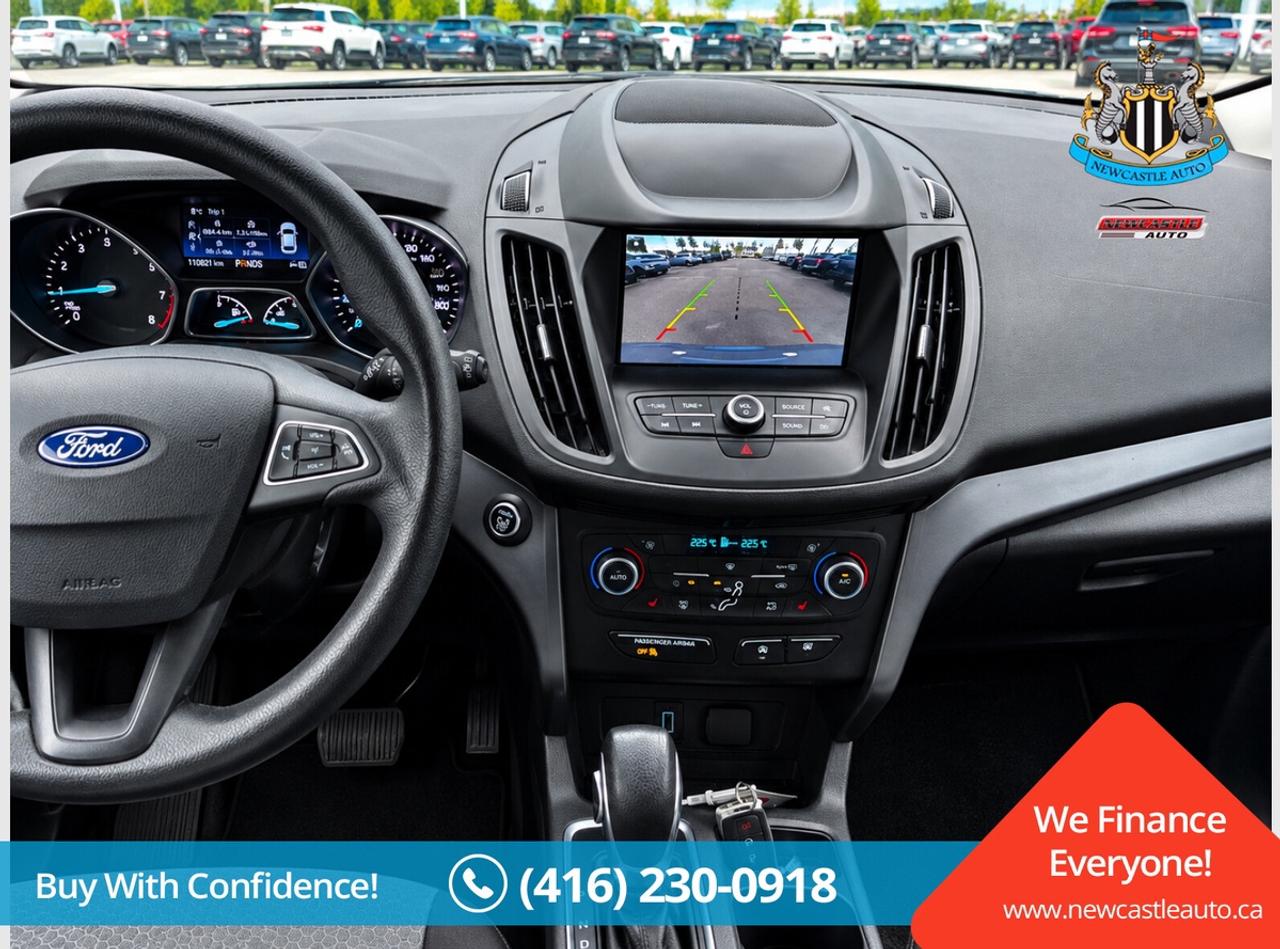 2019 Ford Escape SE Photo2