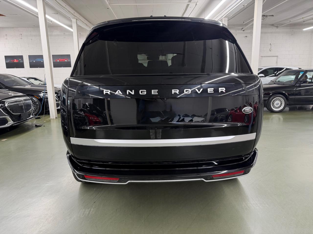 2023 Land Rover Range Rover P530 Autobiography 4dr All-Wheel Drive Photo