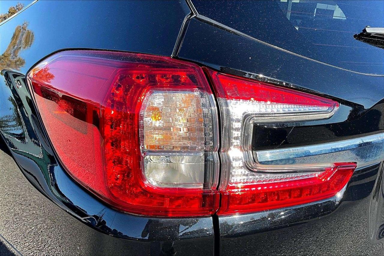 2023 Subaru ASCENT Touring   Powertrain Warranty to 2028   Blind Spot Photo