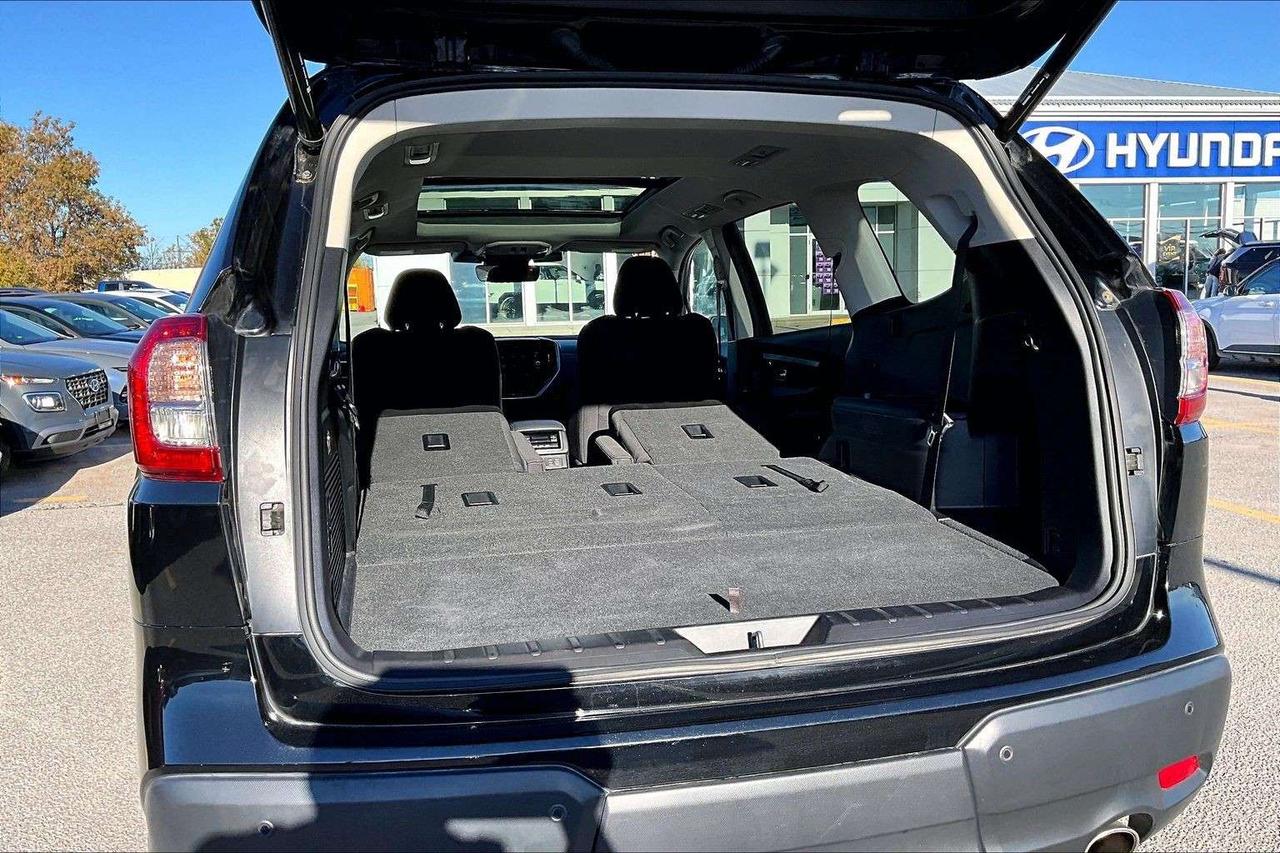 2023 Subaru ASCENT Touring   Powertrain Warranty to 2028   Blind Spot Photo