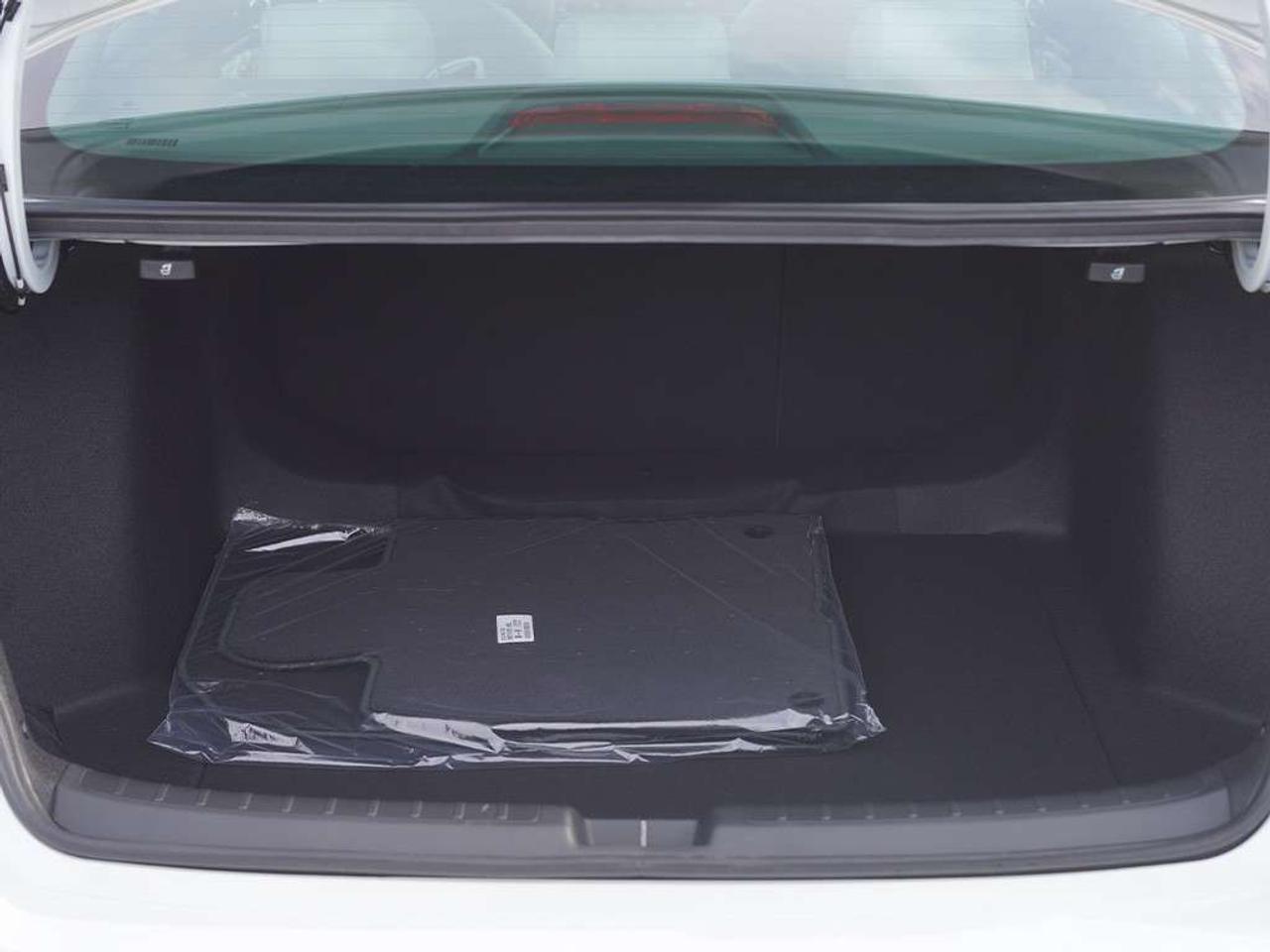 2026 Honda Civic Sport Sunroof Alloys Apple Carplay. Photo