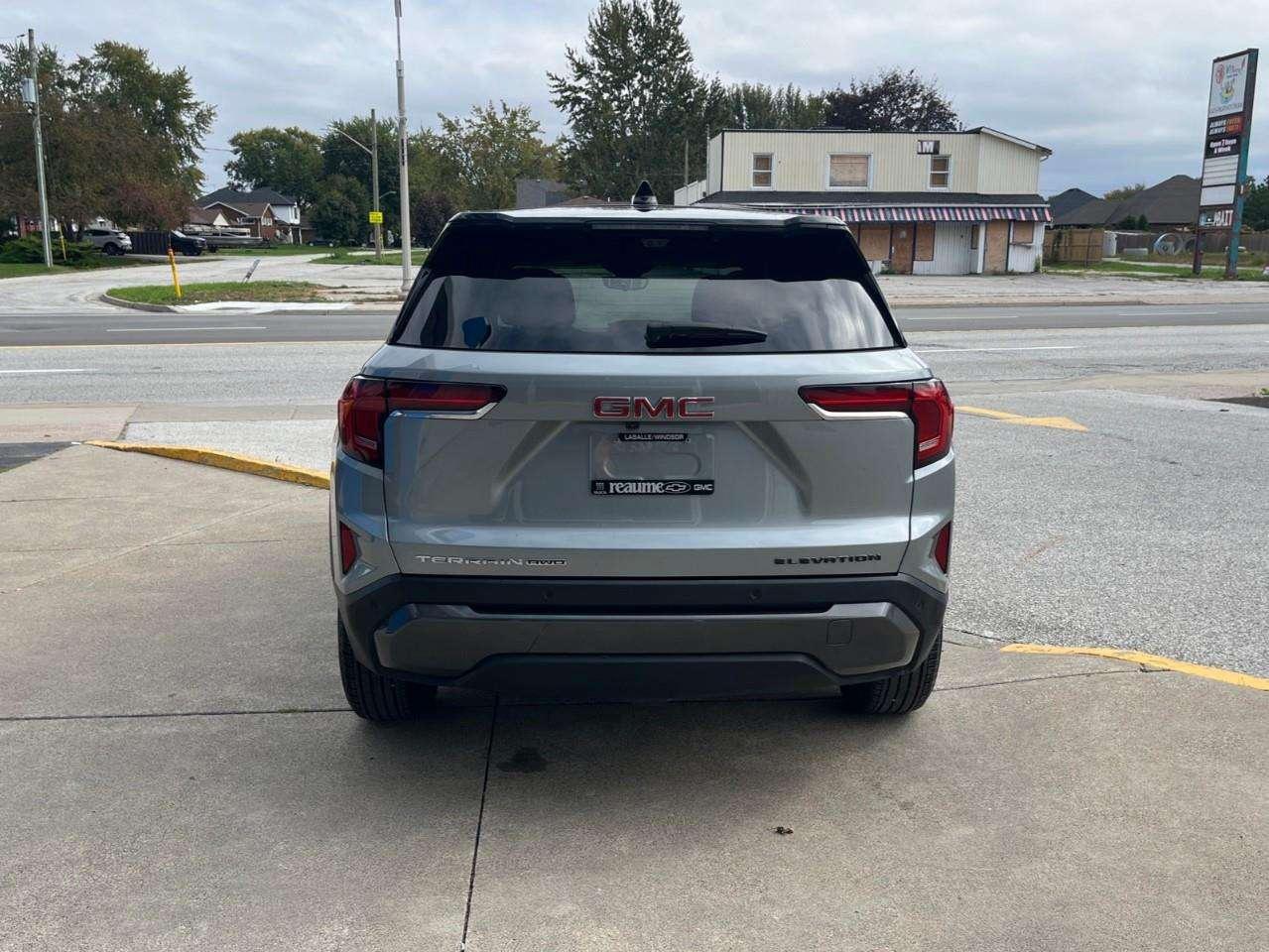 2025 GMC Terrain Elevation Local Trade CPO Rates apply! Photo