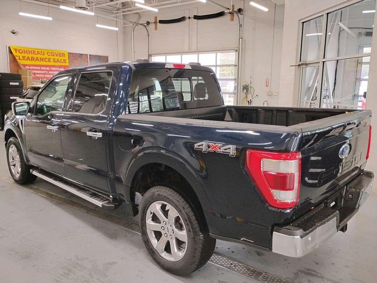 2022 Ford F-150 Lariat Photo3