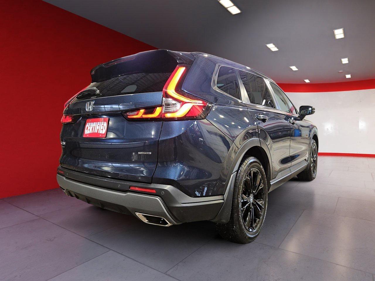 2024 Honda CR-V Hybrid Touring AWD Photo3