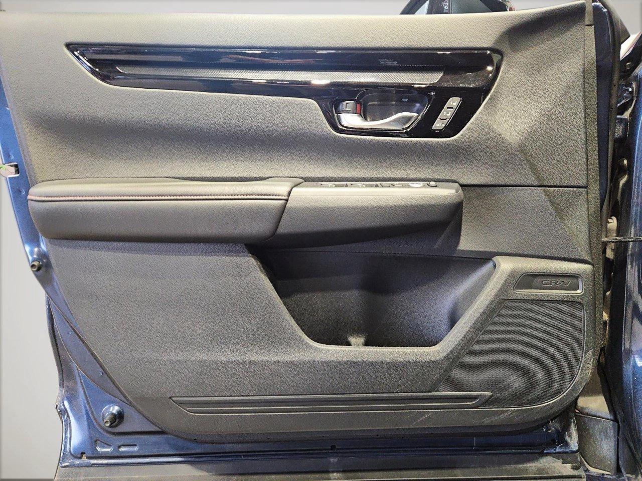 2024 Honda CR-V Hybrid Touring AWD Photo