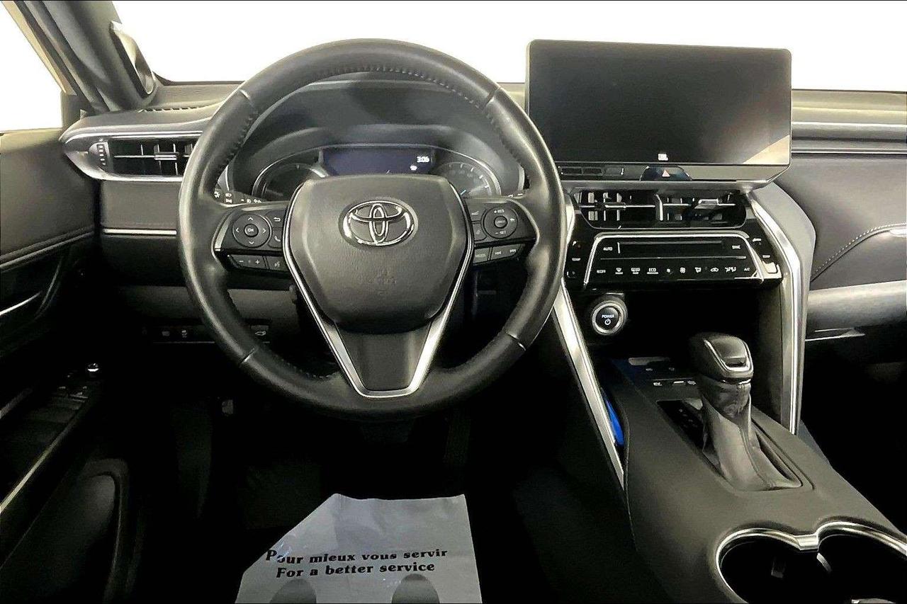 2023 Toyota Venza XLE AWD Photo4
