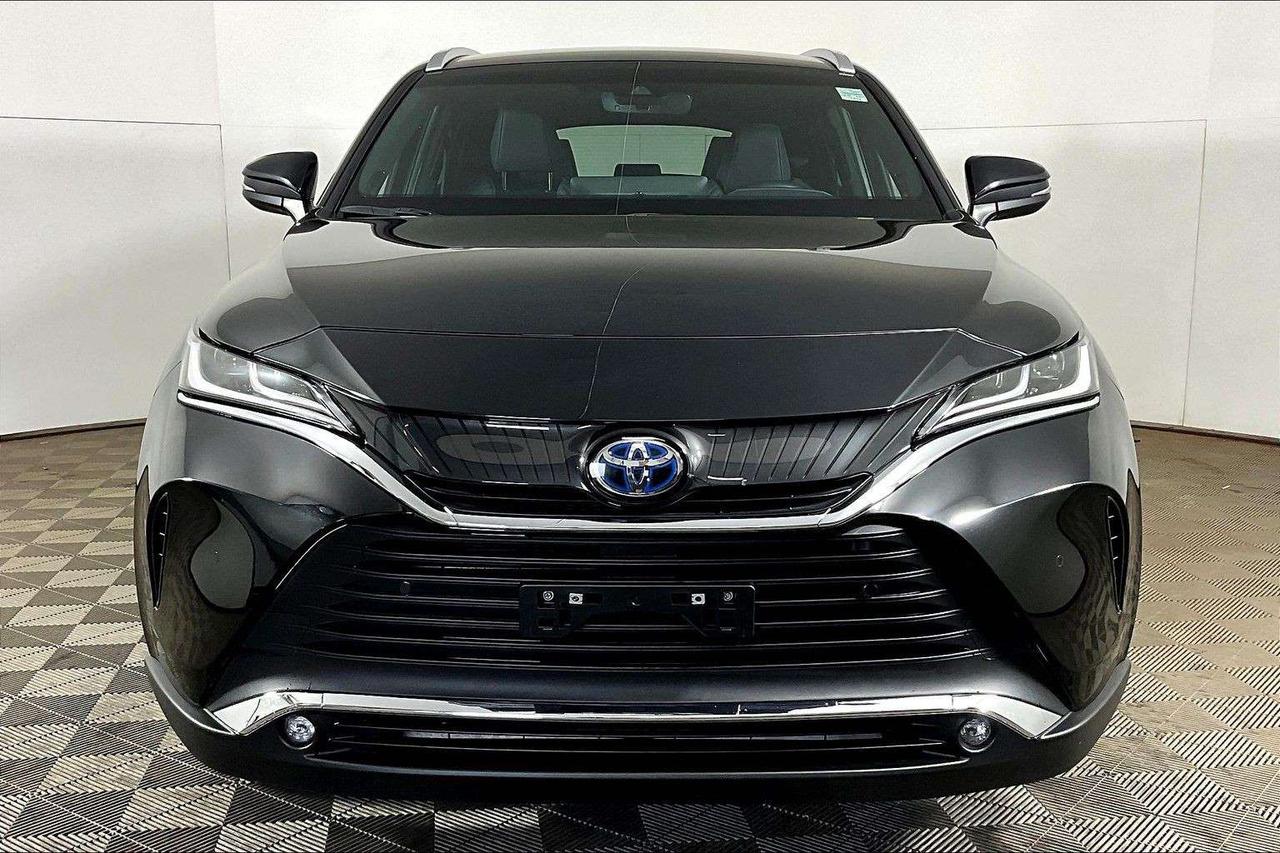 2023 Toyota Venza XLE AWD Photo2