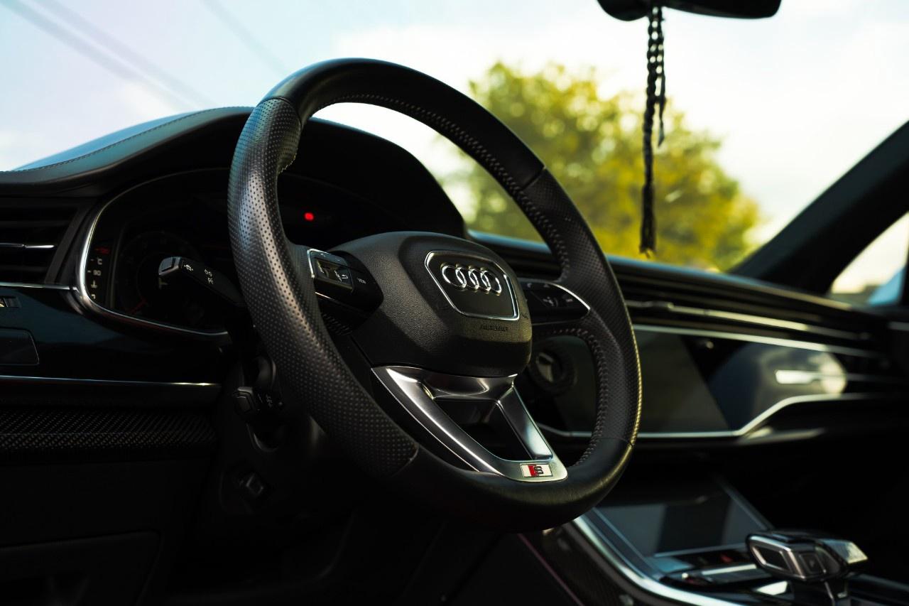 2021 Audi SQ7 Premium Plus 4.0 TFSI quattro Photo