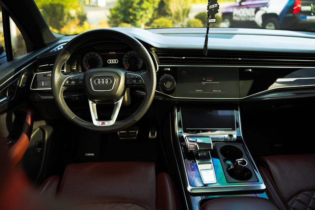2021 Audi SQ7 Premium Plus 4.0 TFSI quattro Photo
