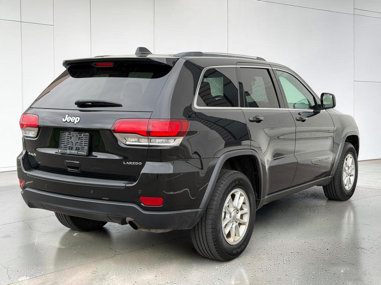2020 Jeep Grand Cherokee Laredo/AWD/NAV/BSM Photo