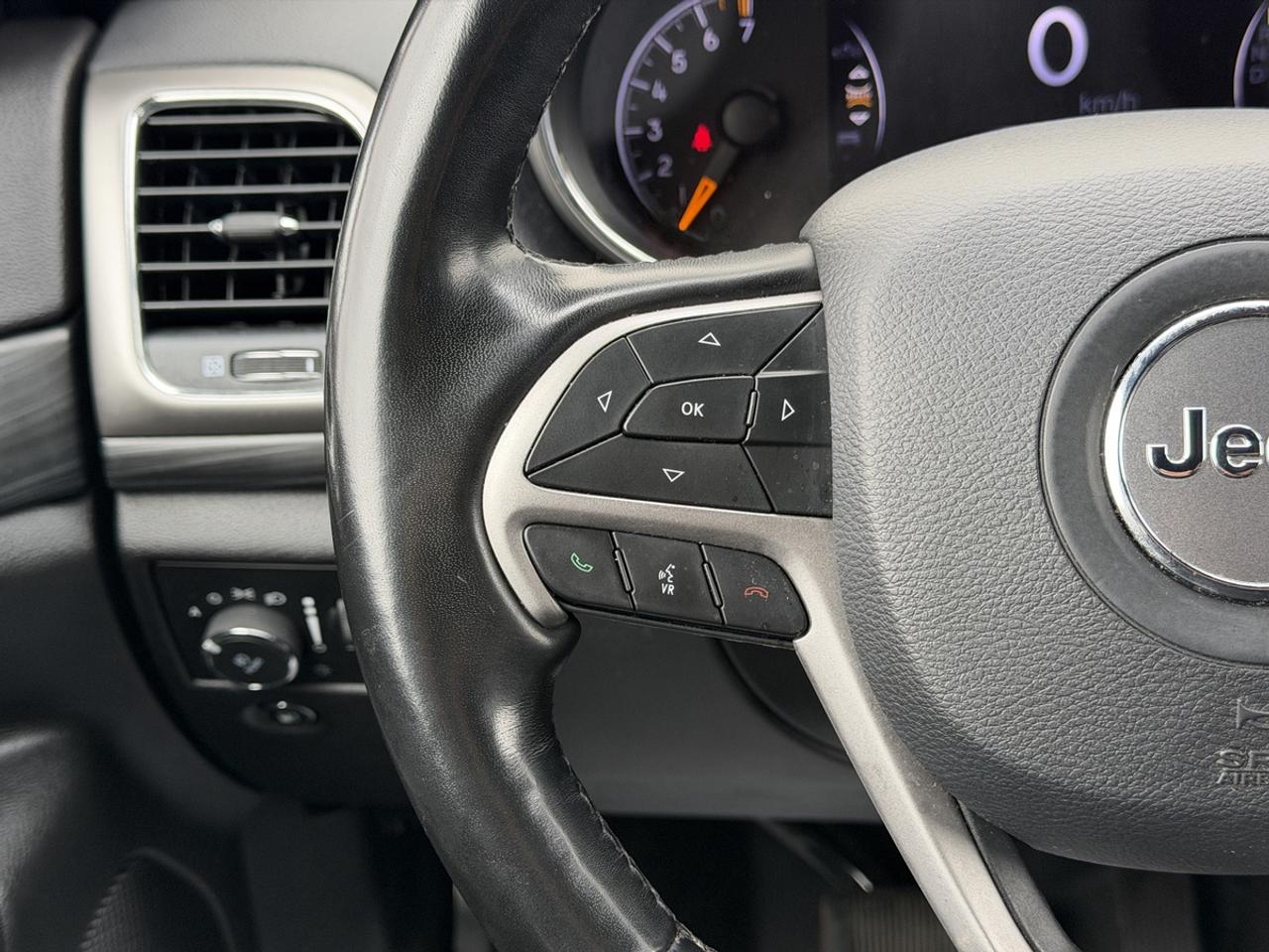 2020 Jeep Grand Cherokee Laredo/AWD/NAV/BSM Photo