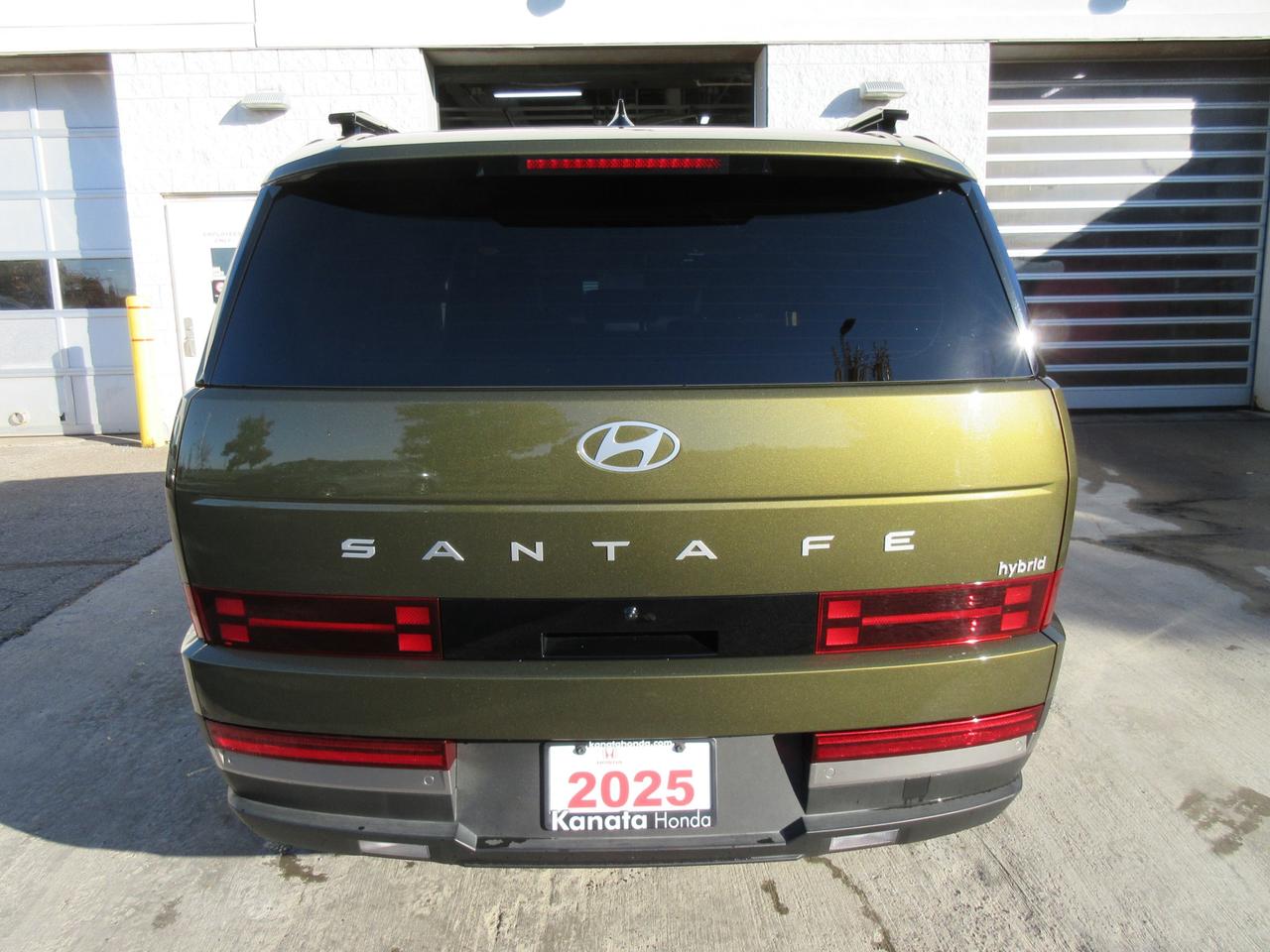 2025 Hyundai Santa Fe HEV Preferred w/Trend Package 4dr All-Wheel Drive Photo