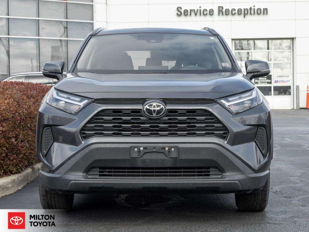 2023 Toyota RAV4 POWER SEAT SUNROOF HEATED STEERING CARPLAY ONE OWNER TCUV XLE Photo
