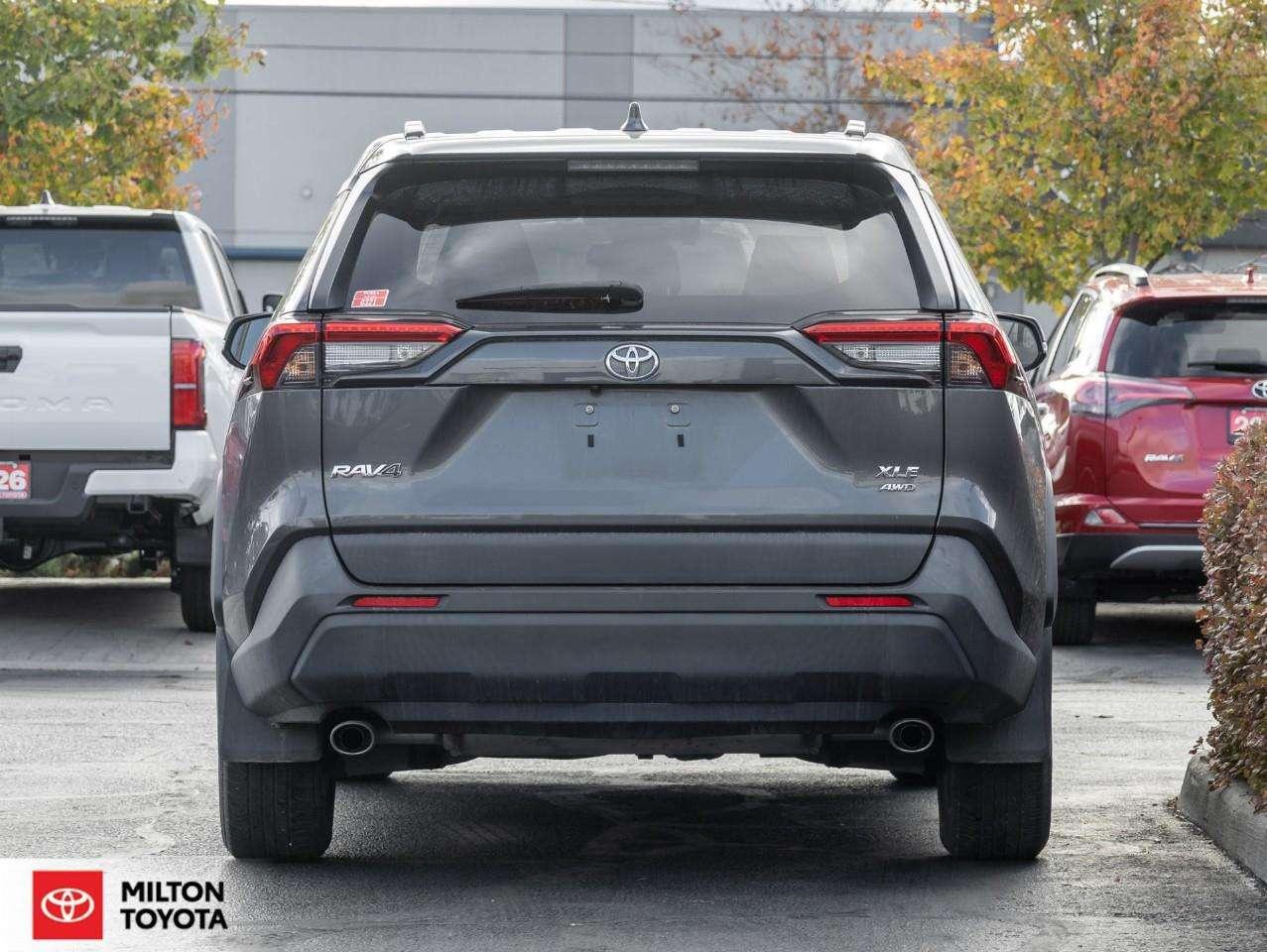 2023 Toyota RAV4 POWER SEAT SUNROOF HEATED STEERING CARPLAY ONE OWNER TCUV XLE Photo
