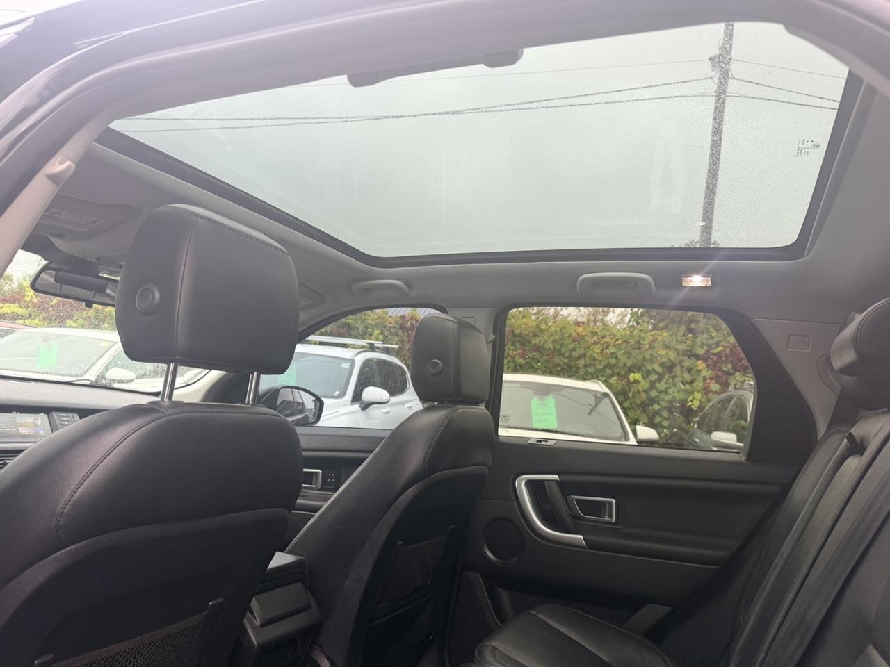 2015 Land Rover Discovery Sport HSE Si4 AWD - AUTOBIOGRAPHY - GLASS ROOF - R.CAMERA - SERVICE RECORDS! Photo