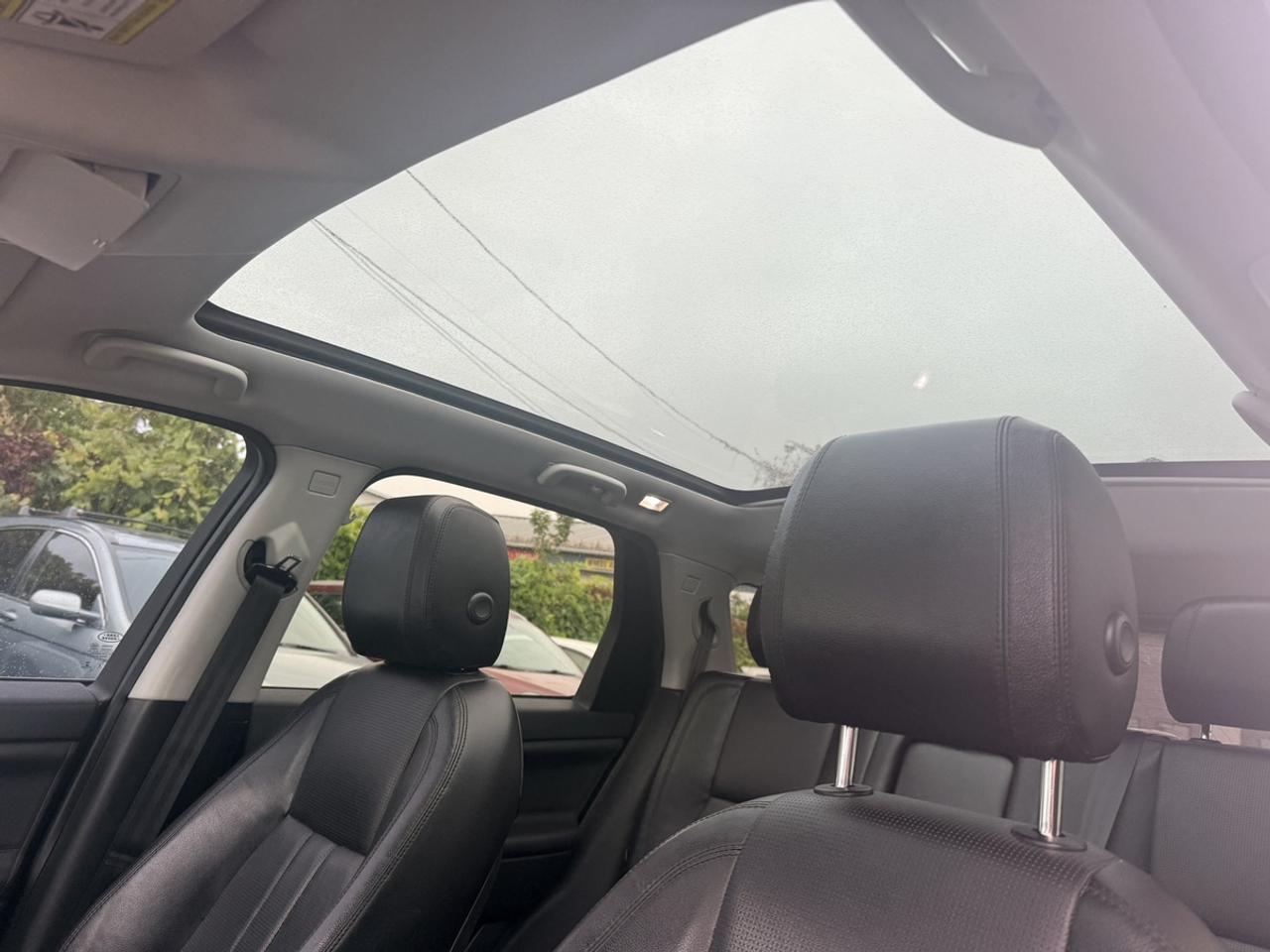 2015 Land Rover Discovery Sport HSE Si4 AWD - AUTOBIOGRAPHY - GLASS ROOF - R.CAMERA - SERVICE RECORDS! Photo