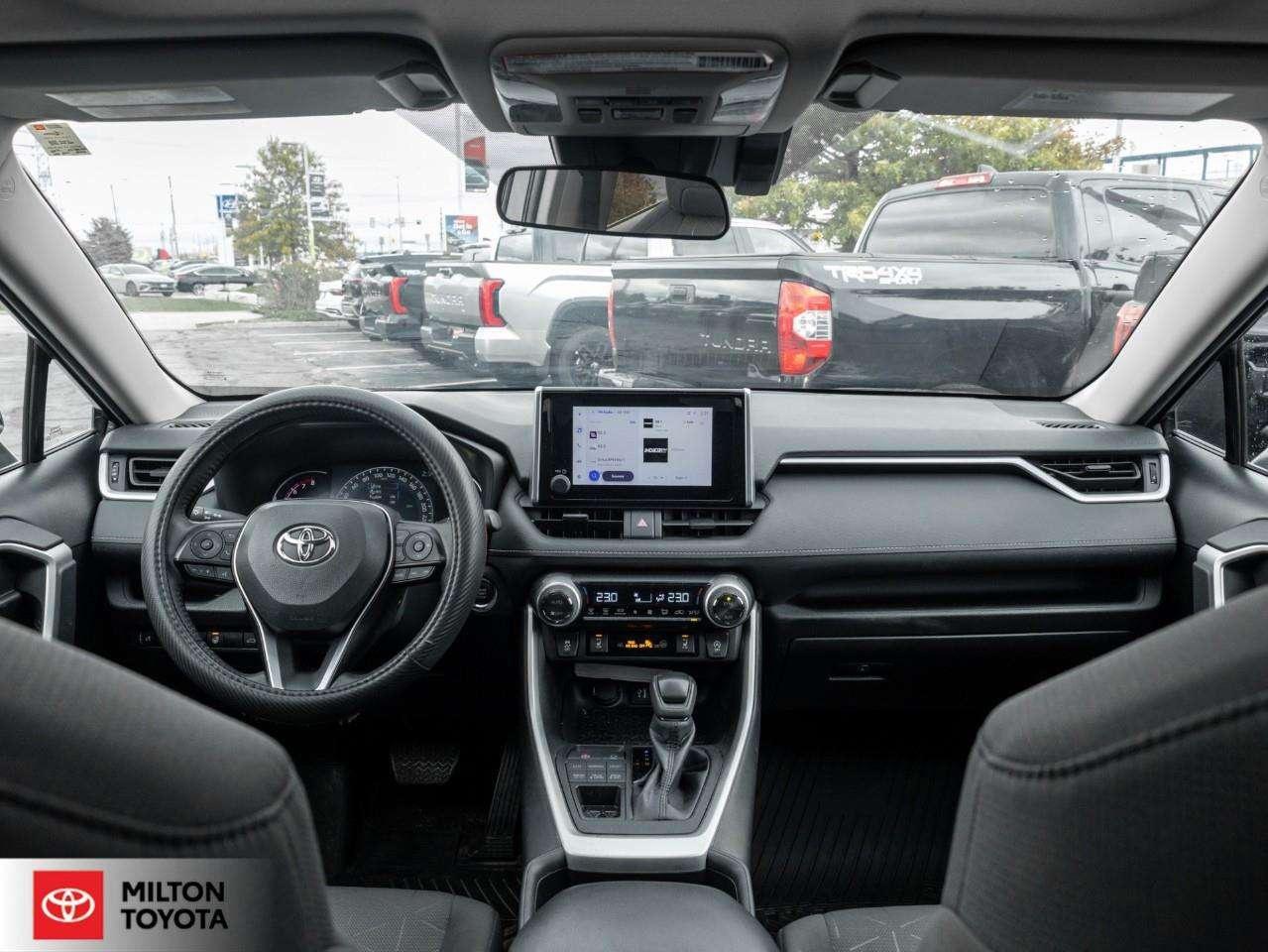 2023 Toyota RAV4 POWER SEAT SUNROOF HEATED STEERING CARPLAY ONE OWNER NEW BRAKE PADS+ROTORS XLE Photo