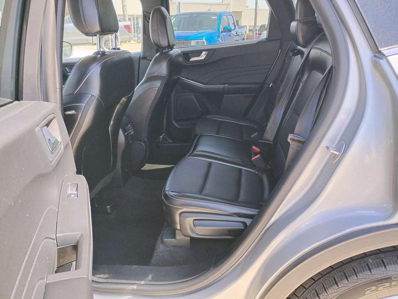 2023 Ford Escape Platinum Photo