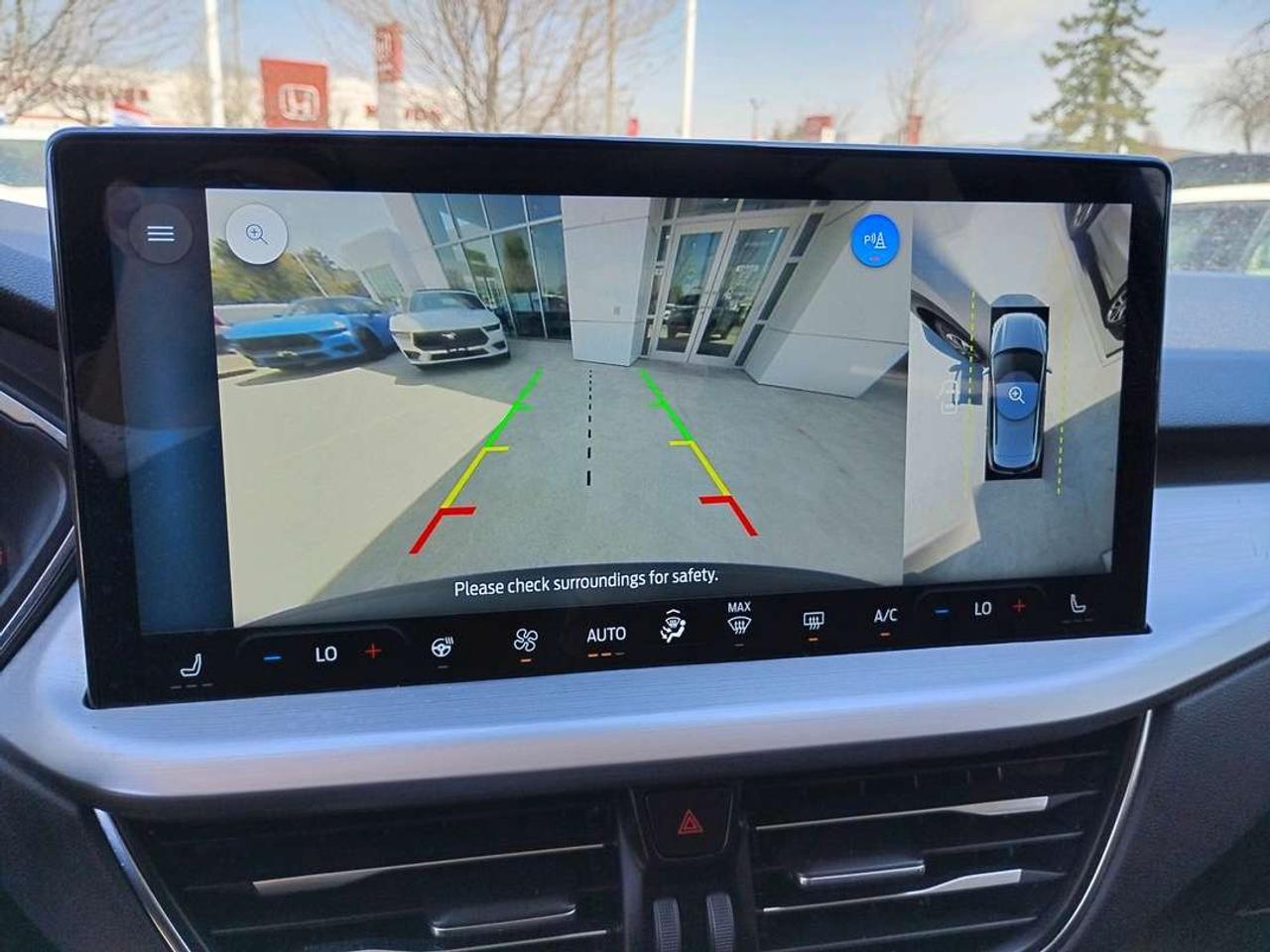 2023 Ford Escape Platinum Photo