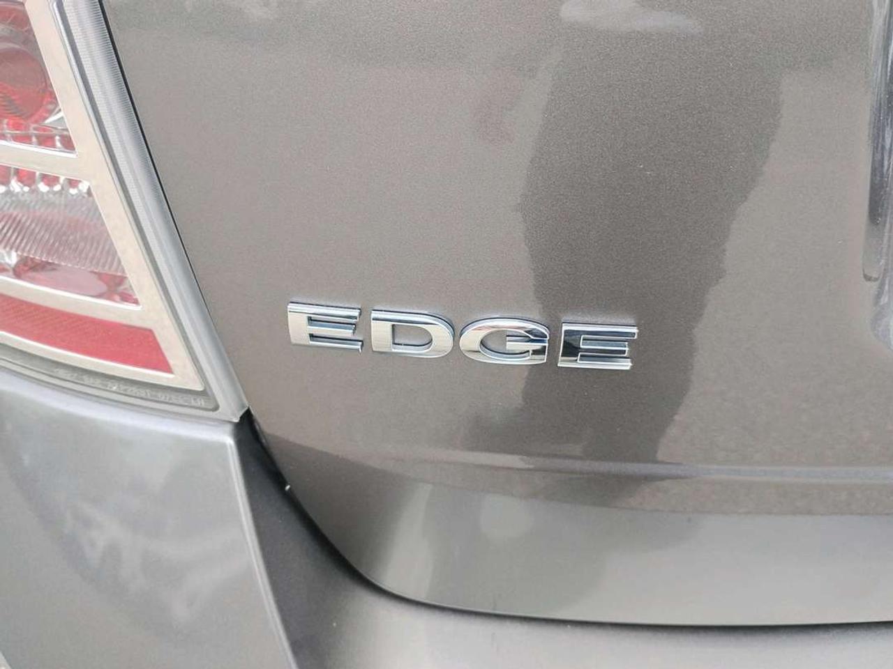 2010 Ford Edge SEL Photo