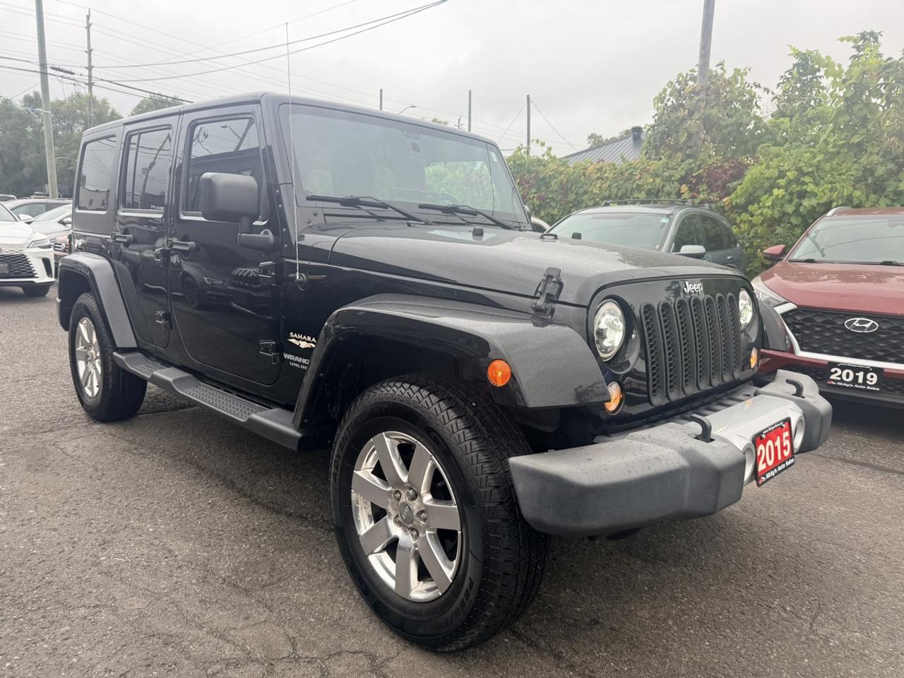 2015 Jeep WRANGLER UNLIMITED SAHARA 4X4 - AUTO - R.CAMERA - HARD TOP! Photo3