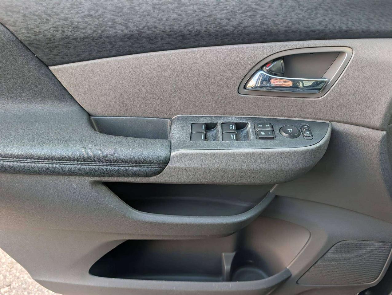2015 Honda Odyssey LX Photo